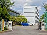 周辺：【海老名市立門沢橋小学校】　JR相模線の門沢橋駅から見える小学校です。海老名キッカーズというサッカーチームが昔から門沢橋小学校を基点として活動を行っています。