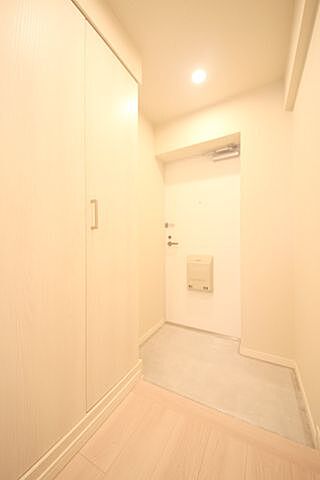 玄関 ウィンベルコーラス蓮沼 3階/303