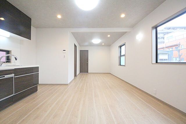 リビング/ダイニング 北区豊島7丁目