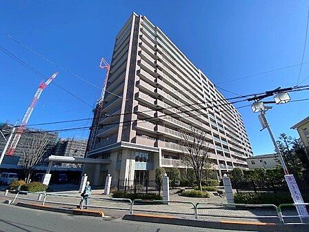 ■2007年築のペットと暮らせるマンション(総戸数219戸)■駐車場専用使用権1台付き(無償)