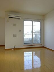 サン・カーサＭ　II 201 2階1LDKのリビング/ダイニング