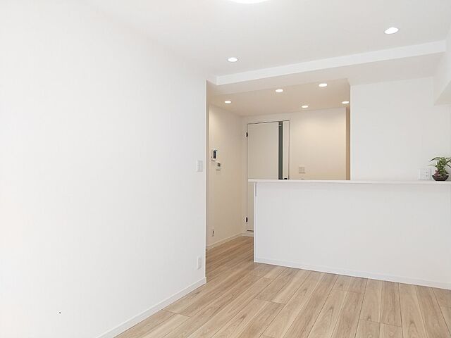 リビング/ダイニング 三田ハイデンス 6階/-