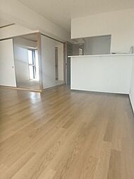 阪急伊丹線 新伊丹駅 徒歩5分の賃貸マンション 2階2LDKのリビング/ダイニング