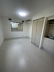 阪急神戸本線 塚口駅 徒歩8分の賃貸マンション 3階ワンルームのリビング/ダイニング