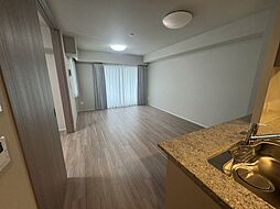 阪急神戸本線 西宮北口駅 徒歩8分の賃貸マンション 4階3LDKのリビング/ダイニング