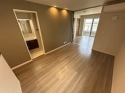 阪神本線 尼崎センタープール前駅 徒歩2分の賃貸マンション 1階1LDKのリビング/ダイニング