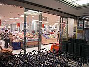 阪急オアシス池田店 497m