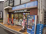 ローソン池田市役所前店 290m