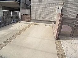7 / 9