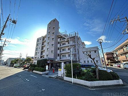 生活施設や買い物施設が徒歩圏内に揃う利便性の高いロケーション