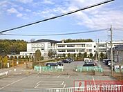 川口市立戸塚西中学校 1610m