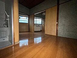 居間