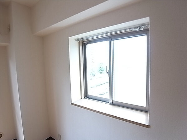 画像27:角部屋で窓があります。