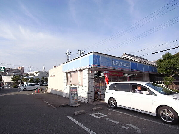 画像17:ローソン 神戸学院大学正門前店（636m）