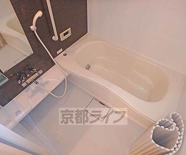 画像6:広々とした浴槽で、ゆったり入れるお風呂です。