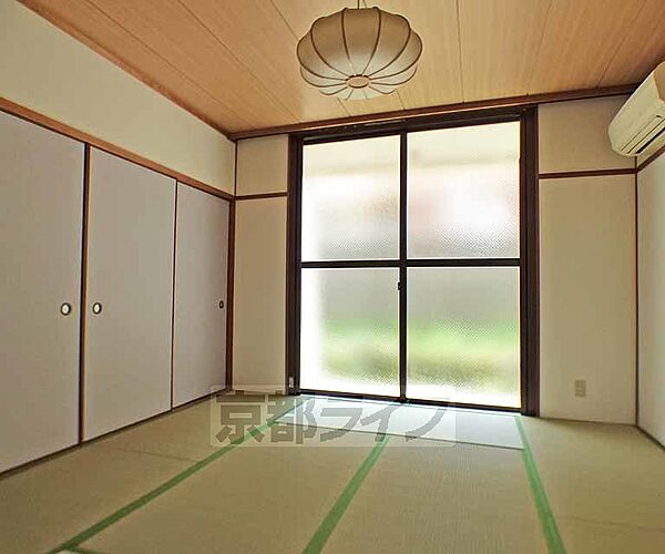 画像3:和室8帖のきれいなお部屋です。