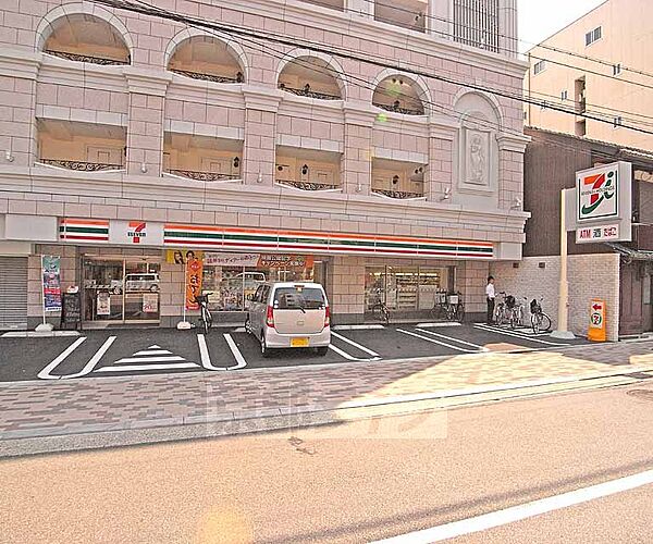 画像4:セブンイレブン千本今出川店まで514m 今出川通り沿いにあります。駐車場もあるので便利ですよ。