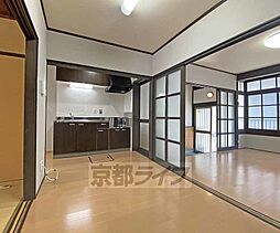居間