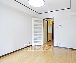 京都市営烏丸線 今出川駅 徒歩9分の賃貸マンション 3階1Kのリビング/ダイニング