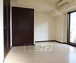 京都市営烏丸線 今出川駅 徒歩13分の賃貸マンション 5階1Kのリビング/ダイニング