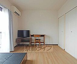 京都市営烏丸線 北大路駅 徒歩30分の賃貸マンション 4階ワンルームのリビング/ダイニング