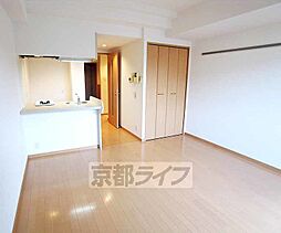 プレサンス京大東 201 3階1Kのリビング/ダイニング