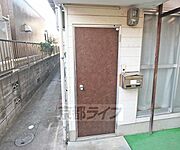 玄関ドアです