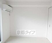 白を基調としたお部屋です・