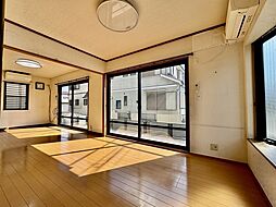 居間