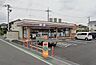 周辺：セブンイレブン 久喜青葉4丁目店（450m）