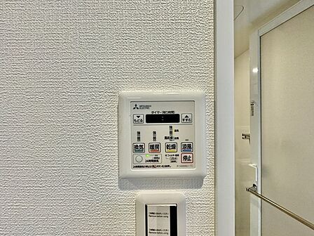 お洗濯ものもカラッと乾くのがうれしい、浴室乾燥機。換気機能も良好なので、その快適さにびっくりすると思います。