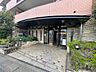 エントランス：管理人さんがメンテナンスしてくれるエントランス。 