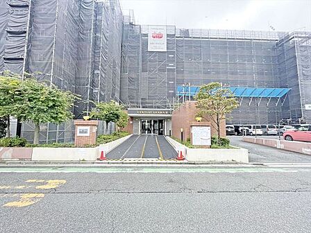JR宇都宮線「東大宮」駅東口徒歩3分、提携駐車場もあります。エステート白馬東大宮店までお気軽にお問い合わせください。