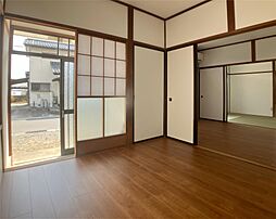 居間