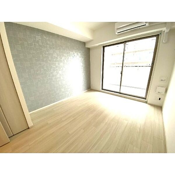 画像9:白を基調にした明るいお部屋です。