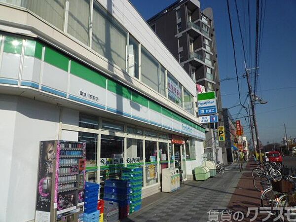 画像28:ファミリーマート東淀川駅前店 140m
