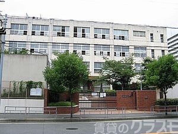 画像25:大阪市立三国小学校 270m