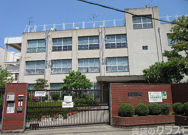 画像21:大阪市立十三小学校 83m