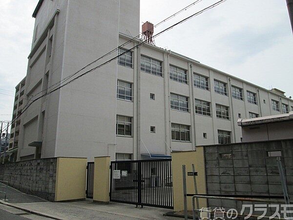 画像29:大阪市立東三国中学校， 400m