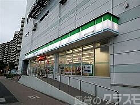 画像22:ファミリーマート 神崎川駅西店 450m