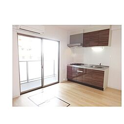 レジディア新大阪 6階1LDKのリビング/ダイニング