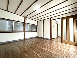 居間