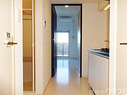 玄関からの眺めはこんな感じです。