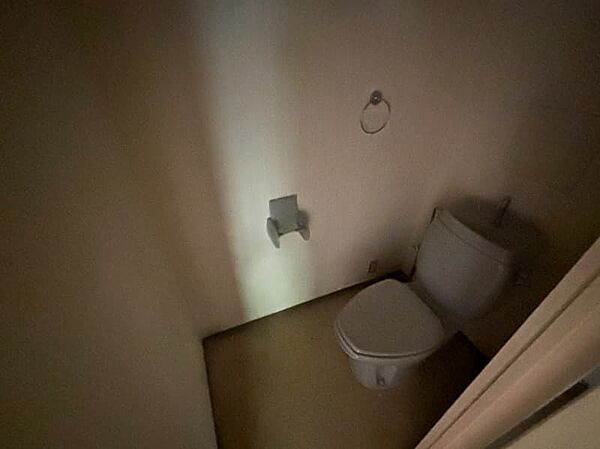 トイレを拡大表示