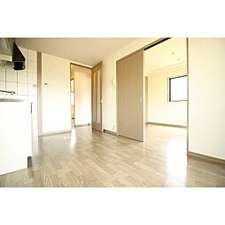 Dear Excellence 101 1階2DKのリビング/ダイニング