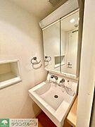 お部屋探しは株式会社　タウンハウジング　までお気軽にお問合せ下さい。クレジットカード決済・首都圏を中心直営143店舗　仲介件数全国2位の豊富な実績！諸費用・審査等・何でもご相談下さい。