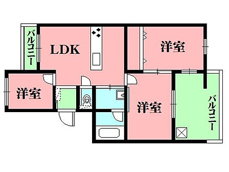 廊下をなくすことで、居住スペースが広く確保されています。動線が短く、暮らしやすい間取り設計です。両面バルコニーが備わっています。