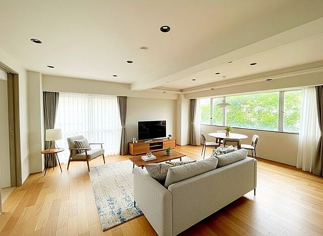 リビング/ダイニング 松濤ナショナルコート 2階/-