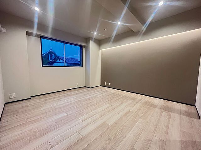 寝室 松濤ナショナルコート 2階/-