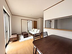 居間